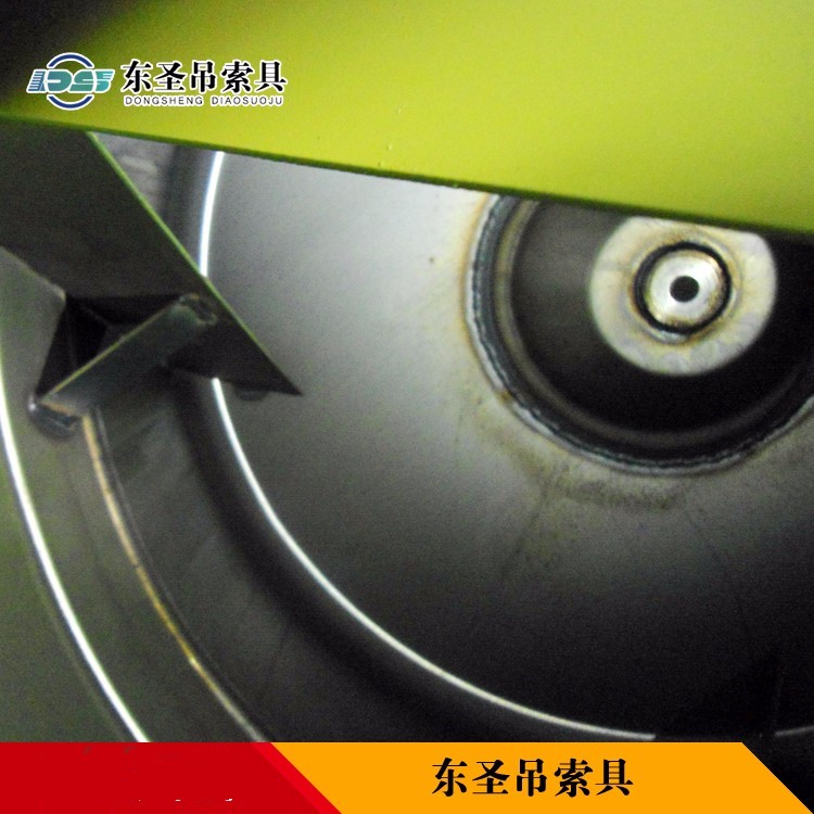 地式正反轉自動卸料小型攪拌機滾筒內部攪拌扇葉局部細節(jié)圖展示--河北東圣吊索具制造有限公司--小型攪拌機|石材夾具|液壓堆高車|手動叉車