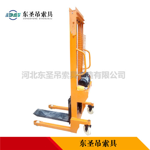 手動式液壓堆高車產(chǎn)品展示--河北東圣吊索具制造有限公司--液壓堆高車|手動叉車|小型攪拌機(jī)|石材夾具
